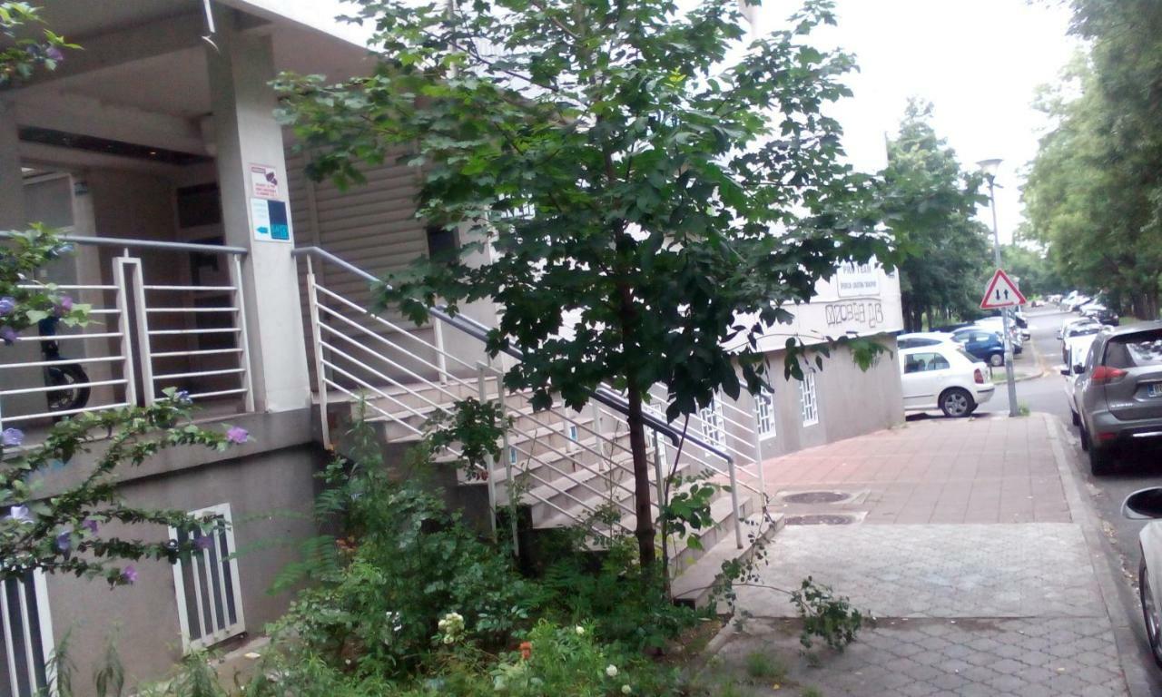 Apartment Aska Belgrado Exterior foto
